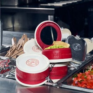 BÉIS x Chipotle Guac Charm Case